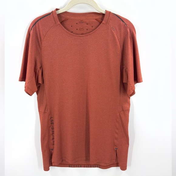Lululemon Mens Textured Training Short Sleeve Shirt Size M Rust Orange Stretch - Picture 1 of 9